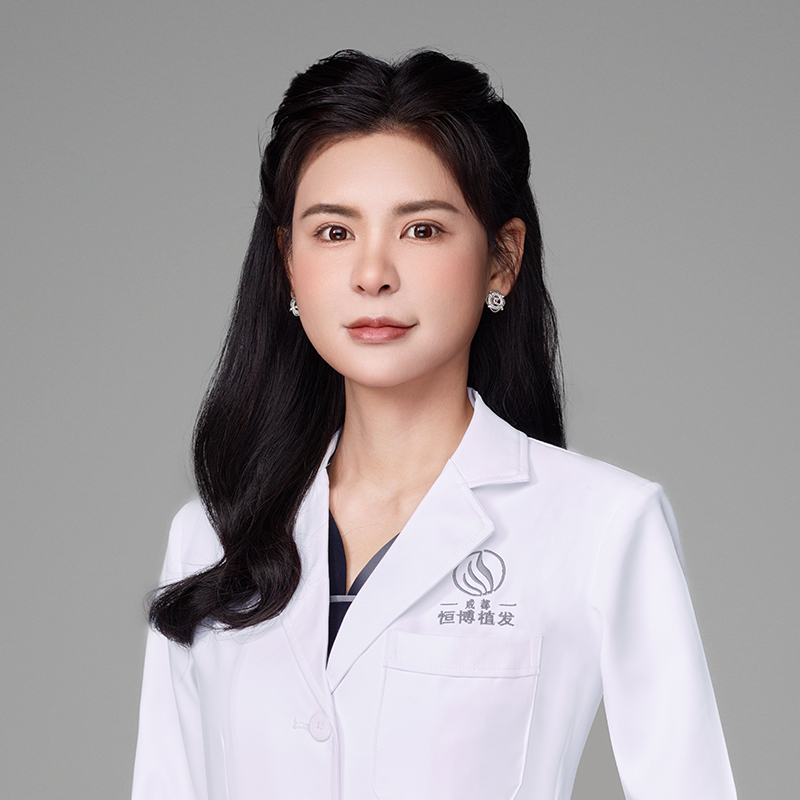 李佳