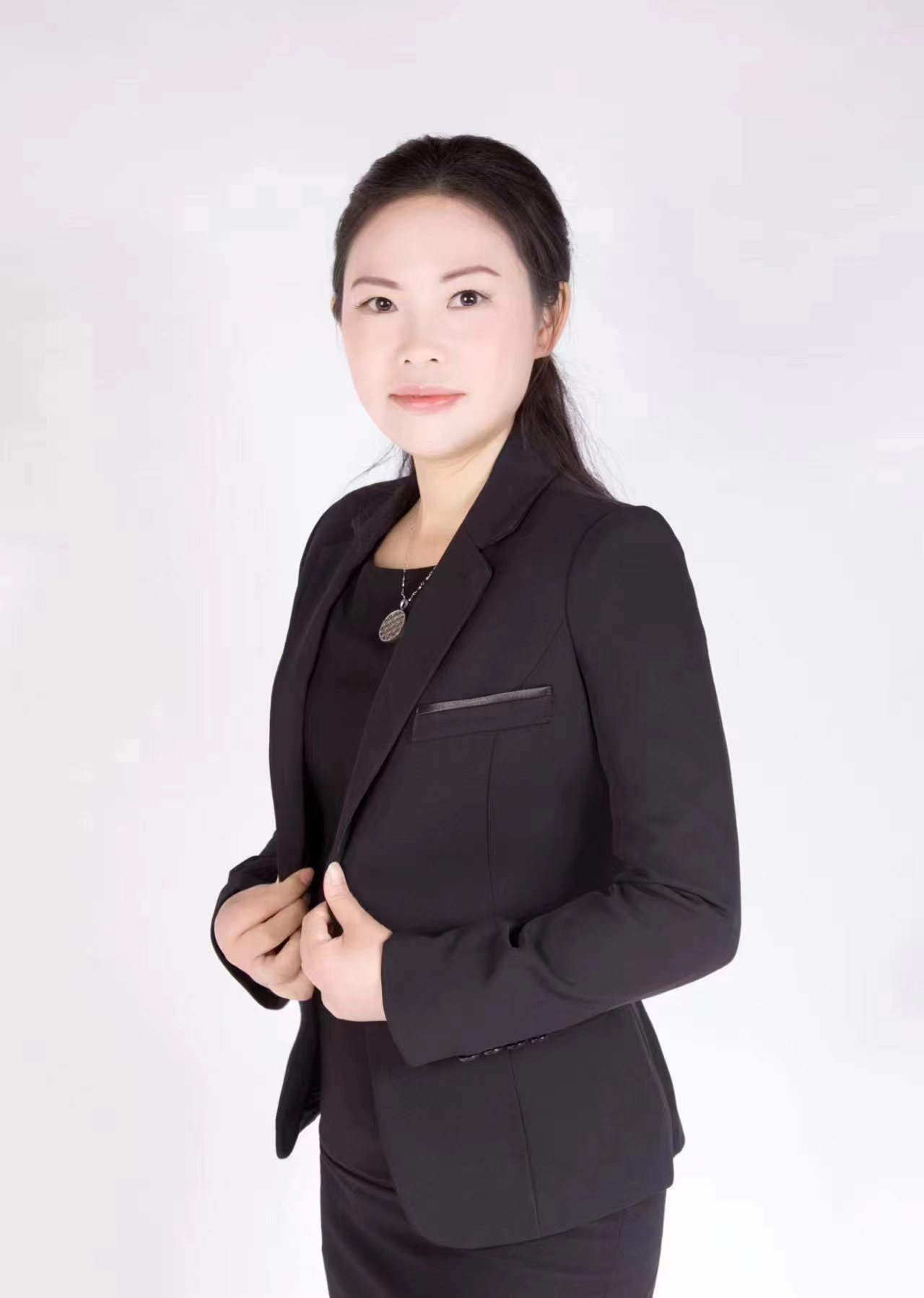 丁兰英