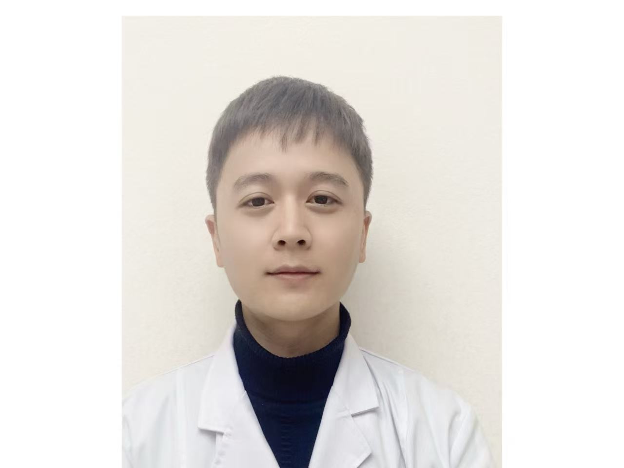 邱鸿鹄