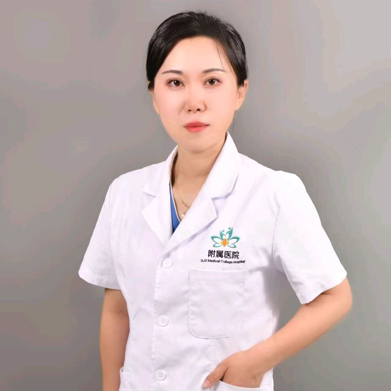 李丽